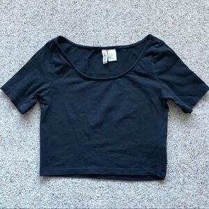 Cropped Black Tee Divided Size XS